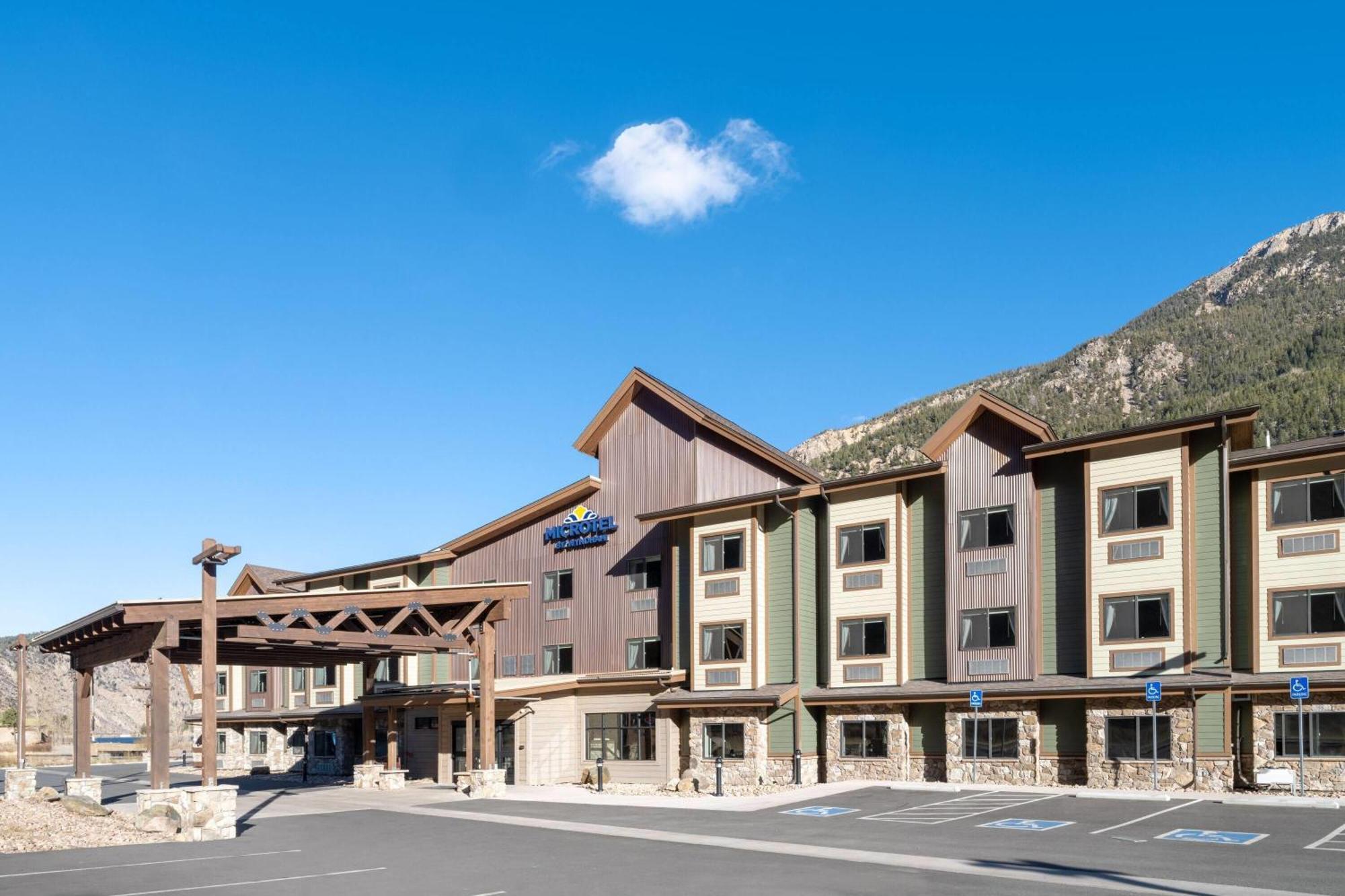 Microtel Inn & Suites By Wyndham Georgetown Lake Εξωτερικό φωτογραφία